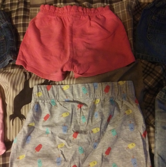 Bundle of 6 girl shorts - Picture 3 of 6